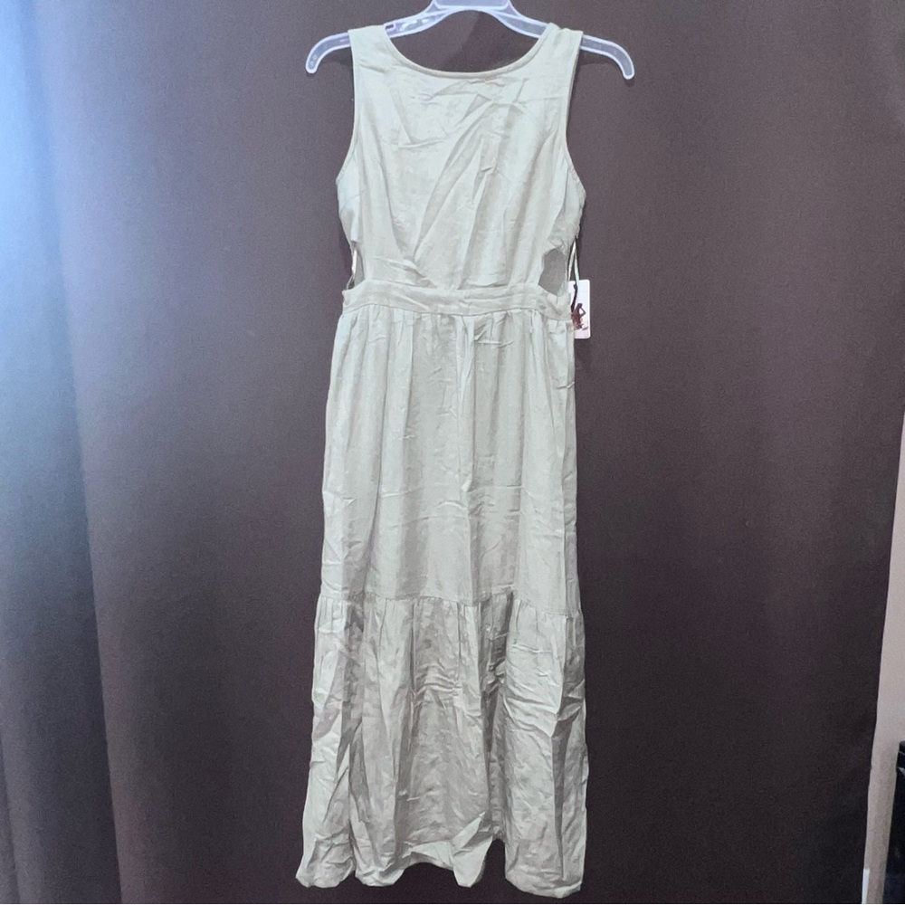 Sincerely Jules Green Ruffled Tie Back Maxi Dress, Size S
